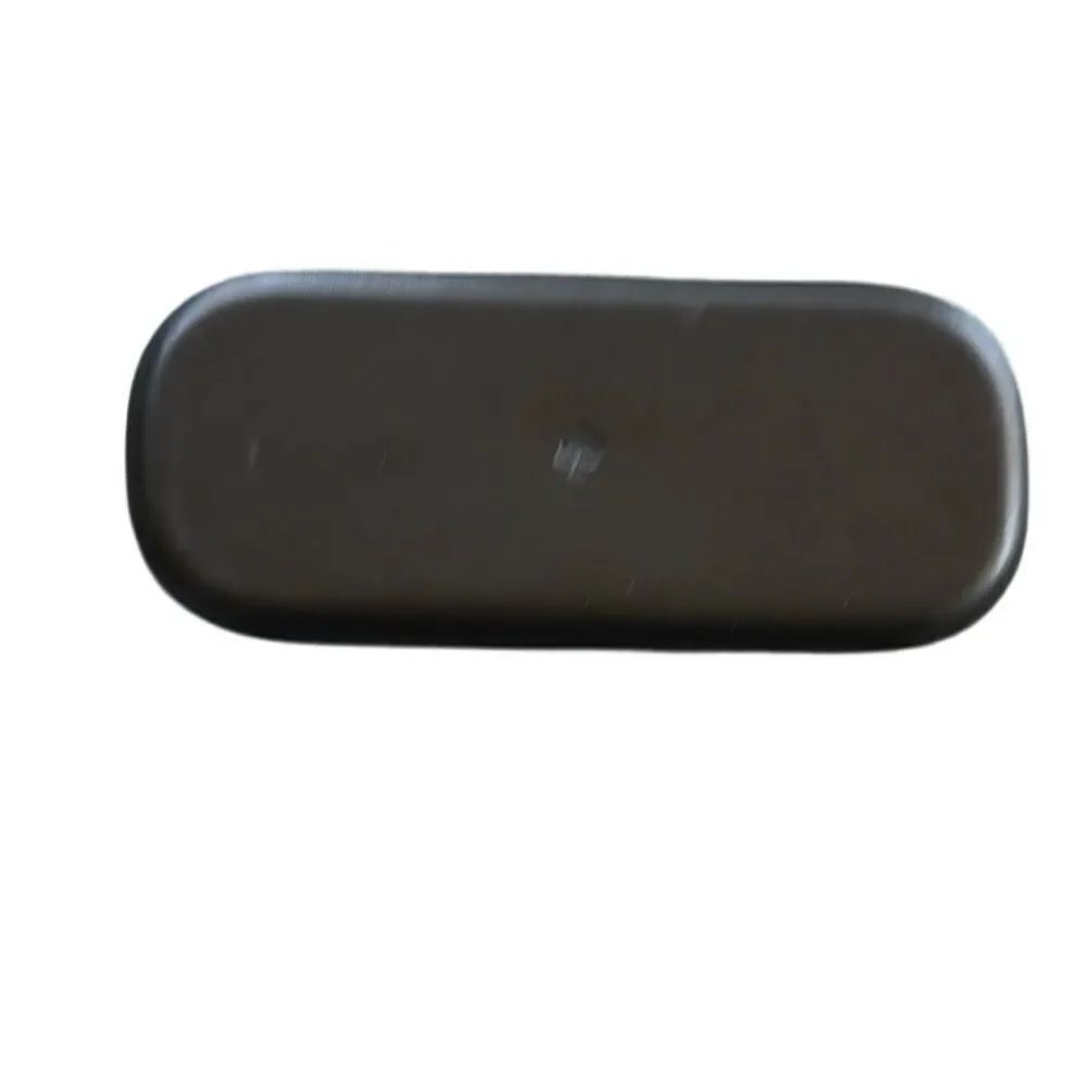 Kate Spade eyeglass holder - Picture 3 of 3
